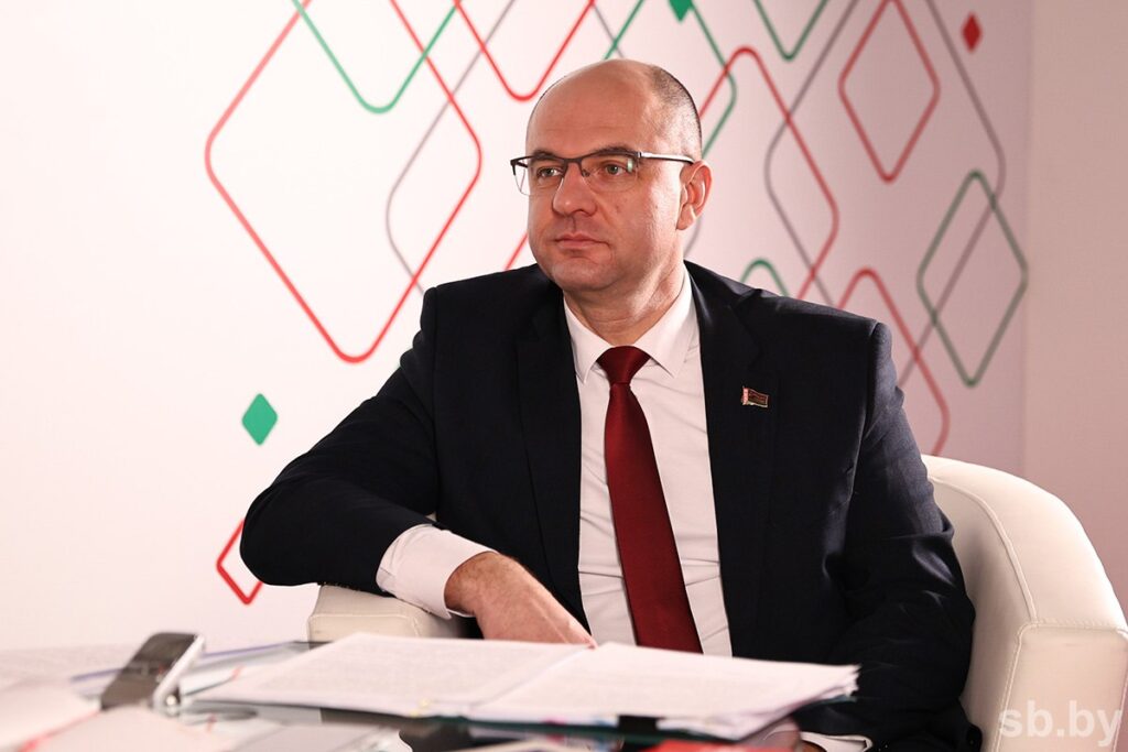 Министр Сергей Масляк о вопросах наведения порядка на земле, экопривычках белорусов и лучших практиках комфортного жизнеустройства